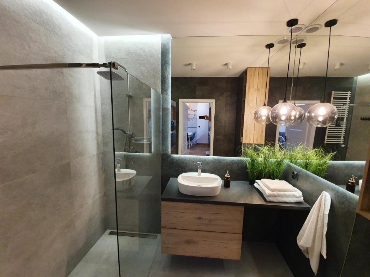 Nowy Apartament 58 Z Klimatyzacja Apartment อิวาวา ภายนอก รูปภาพ